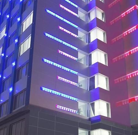 G Suites Hotel By Amithya Surabaya Eksteriør bilde