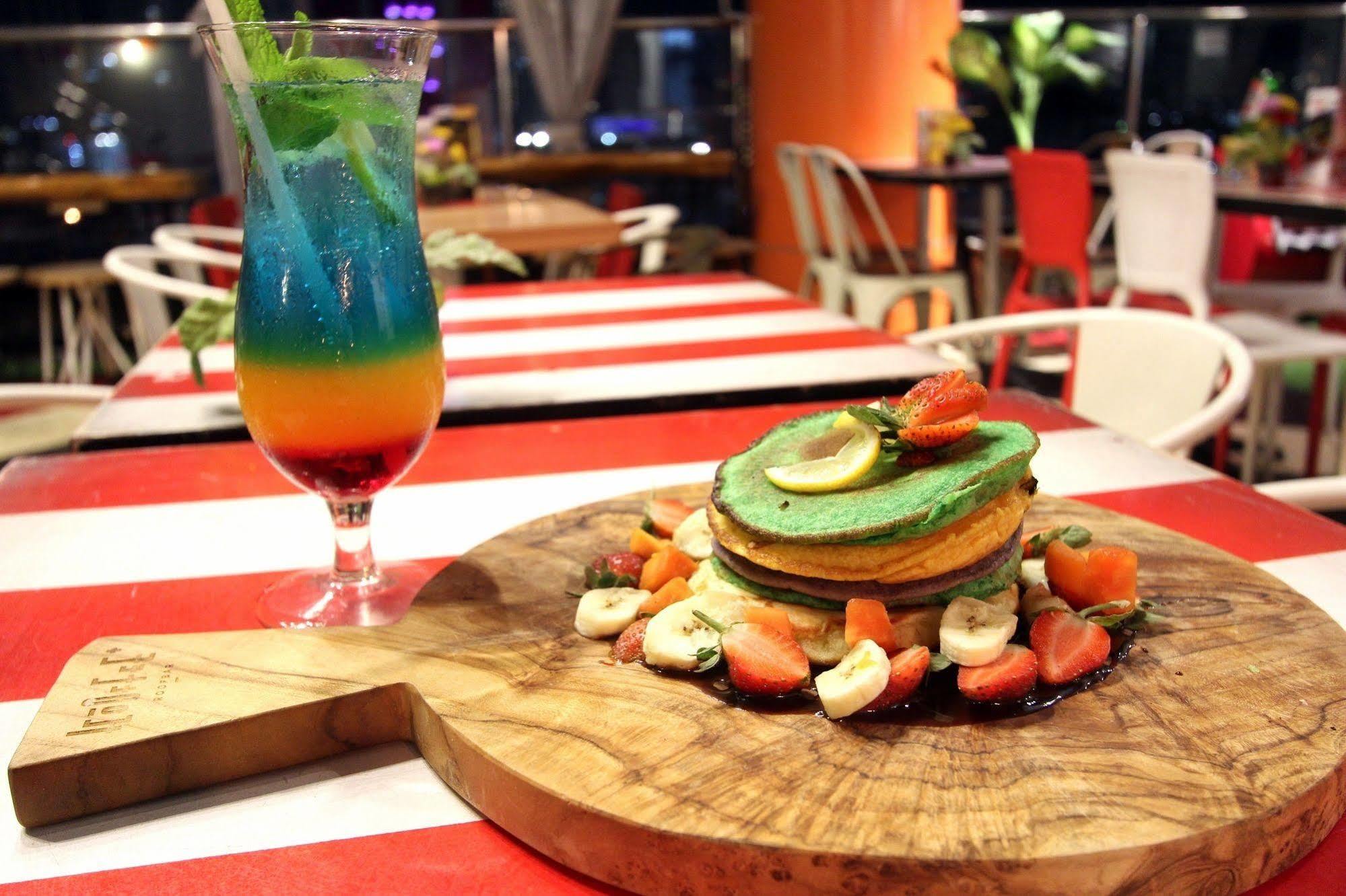 G Suites Hotel By Amithya Surabaya Eksteriør bilde