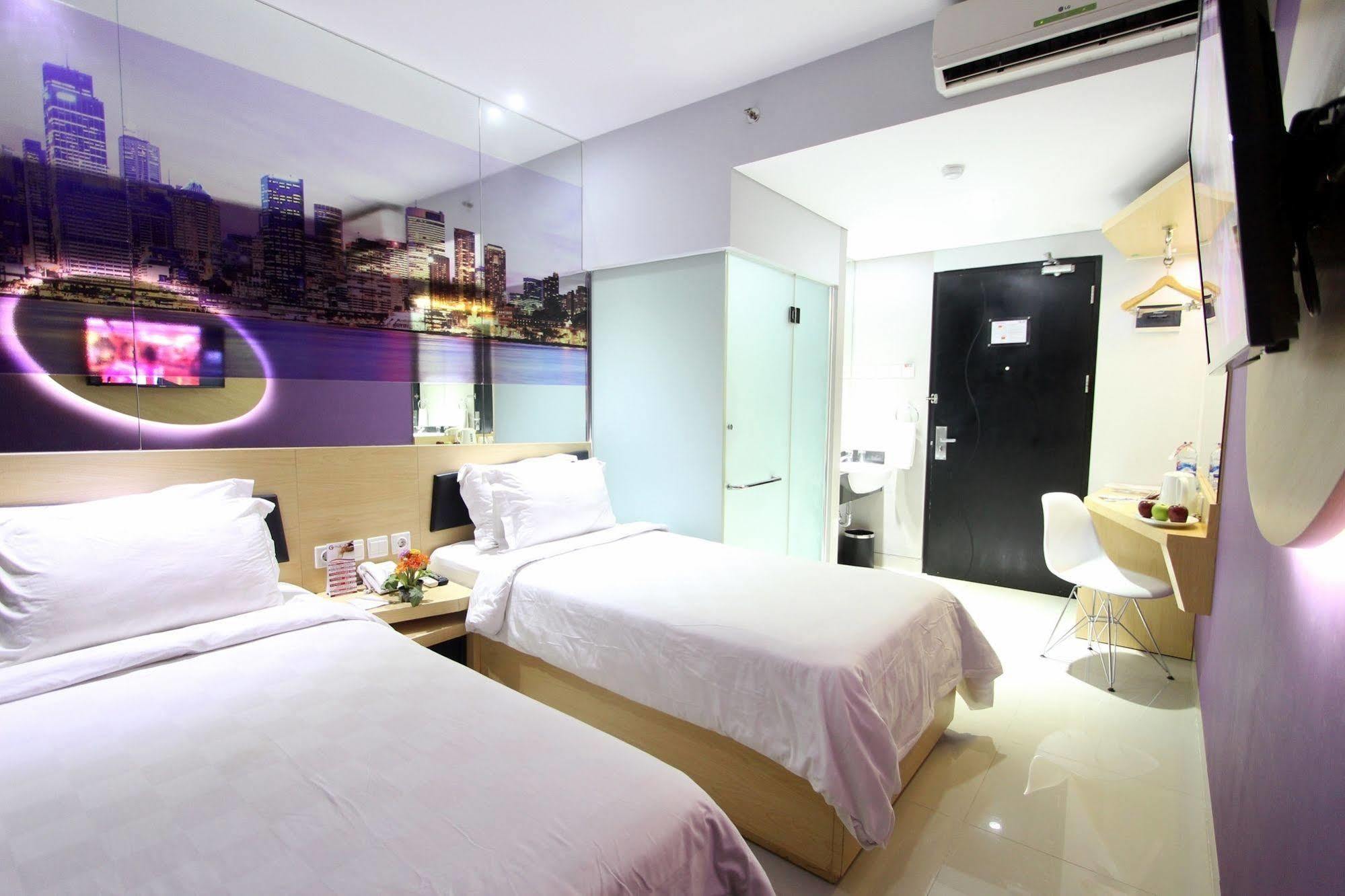 G Suites Hotel By Amithya Surabaya Eksteriør bilde