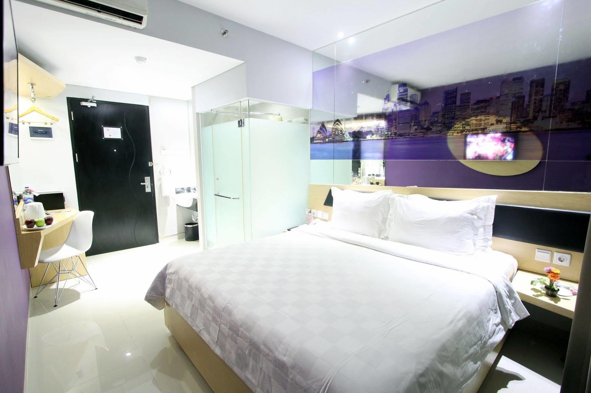 G Suites Hotel By Amithya Surabaya Eksteriør bilde